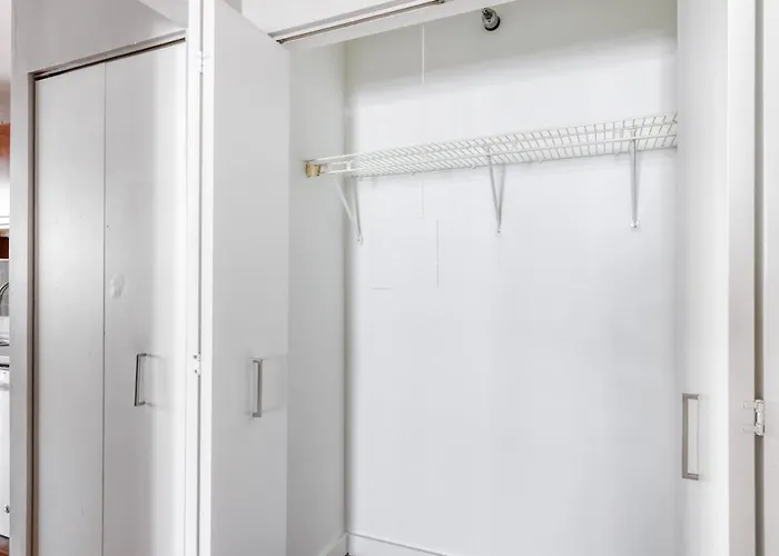 Streeterville 1br W Pool Deck Nr Park Chi-585