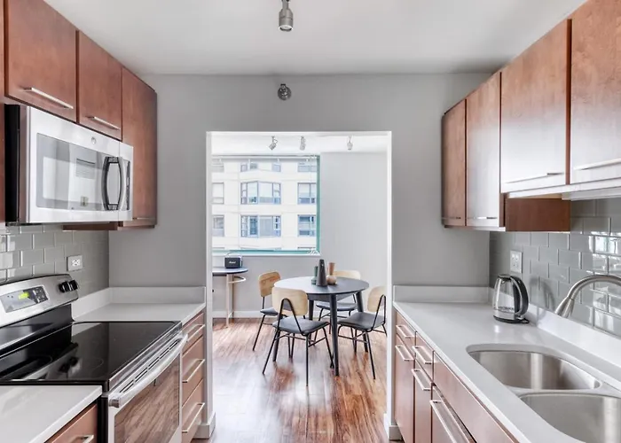 Streeterville 1br W Pool Deck Nr Park Chi-585 Apartment