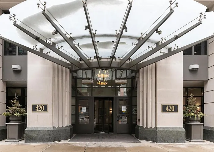 Streeterville 1br W Pool Deck Nr Park Chi-585